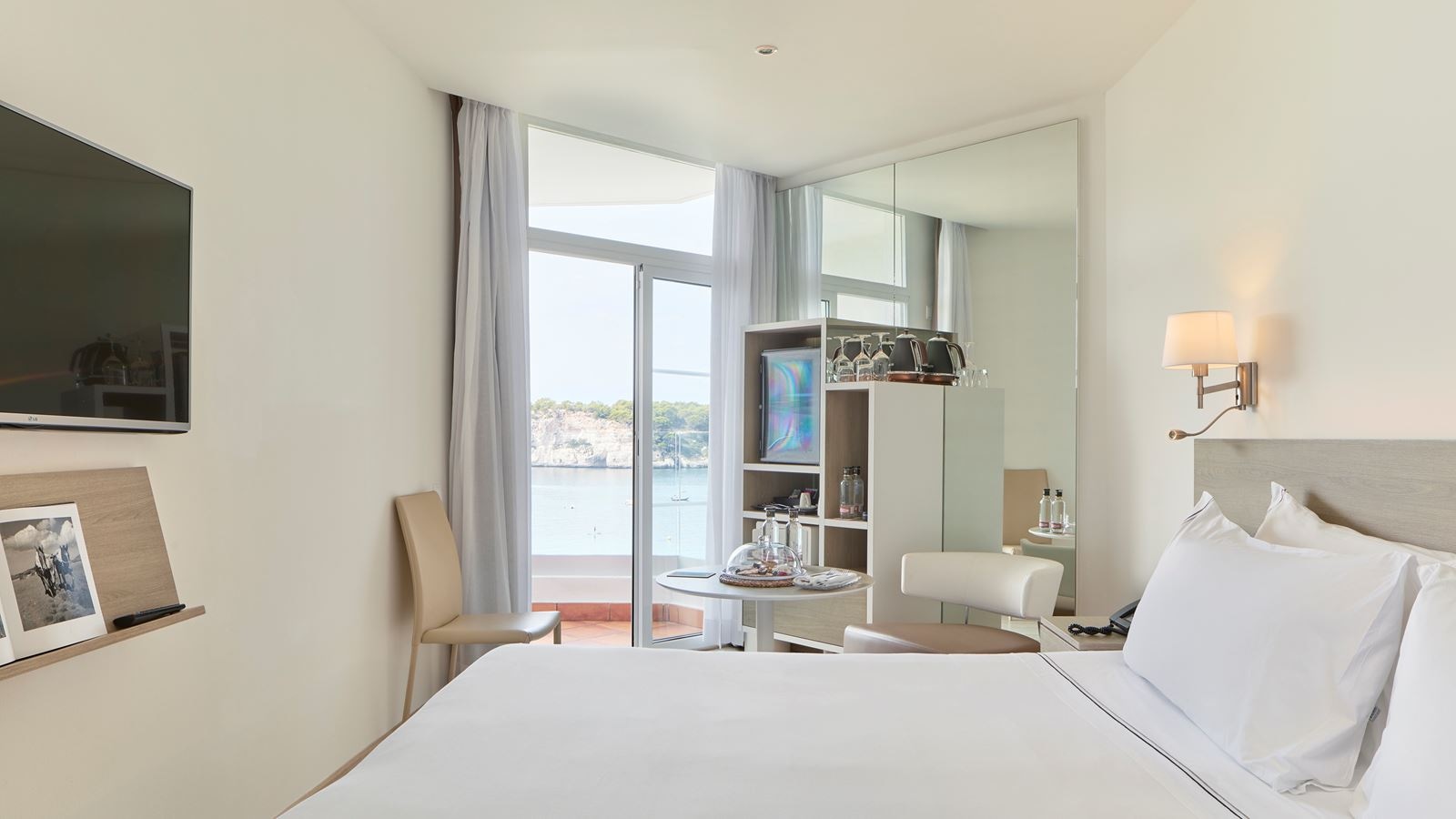 rooms-double-for-single-use-balcony
