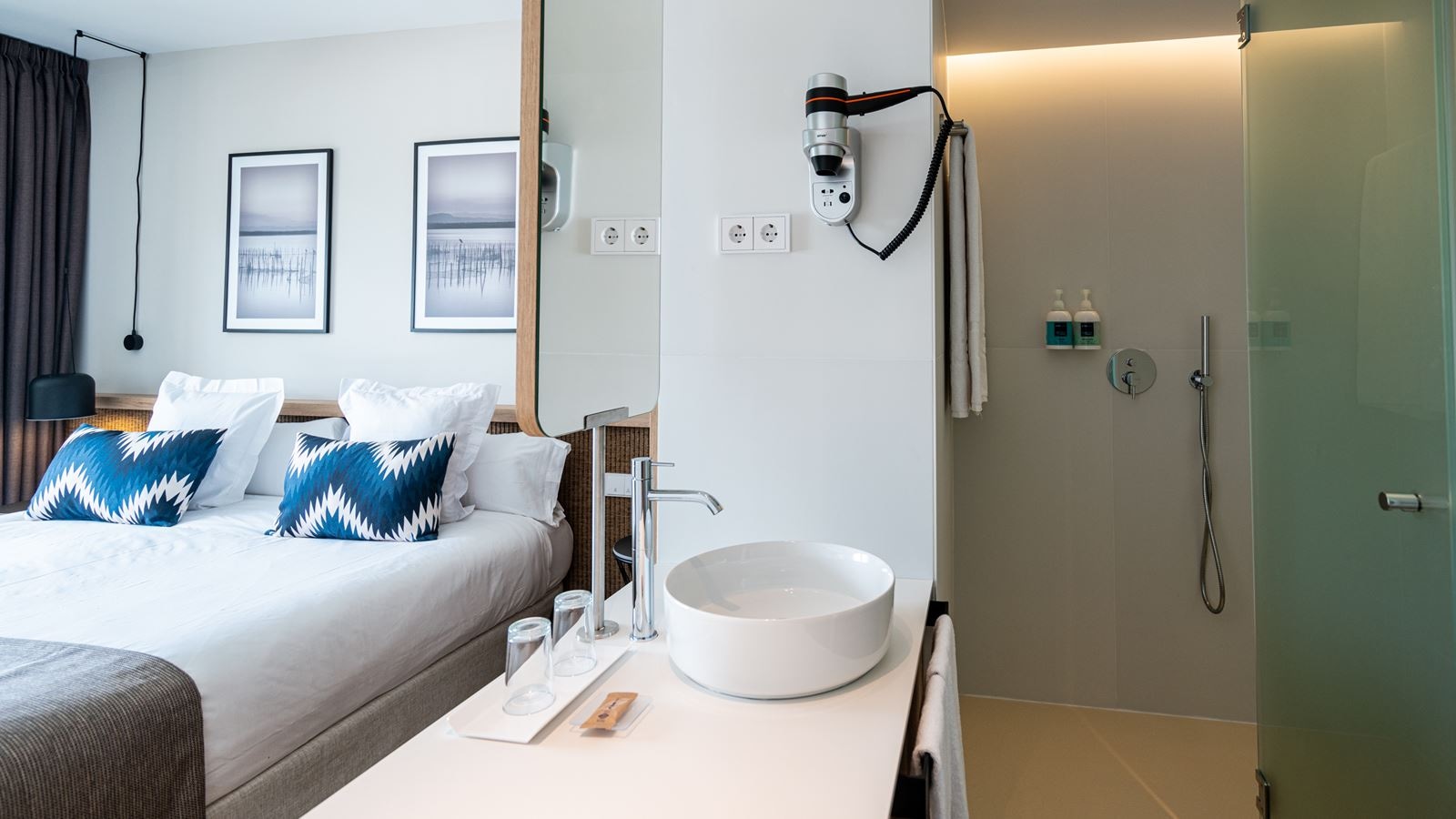 rooms-double-room-poolview-balcony-or-terrace