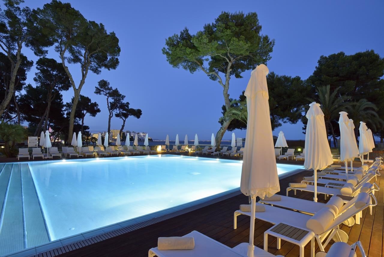 pools-outdoor-pool