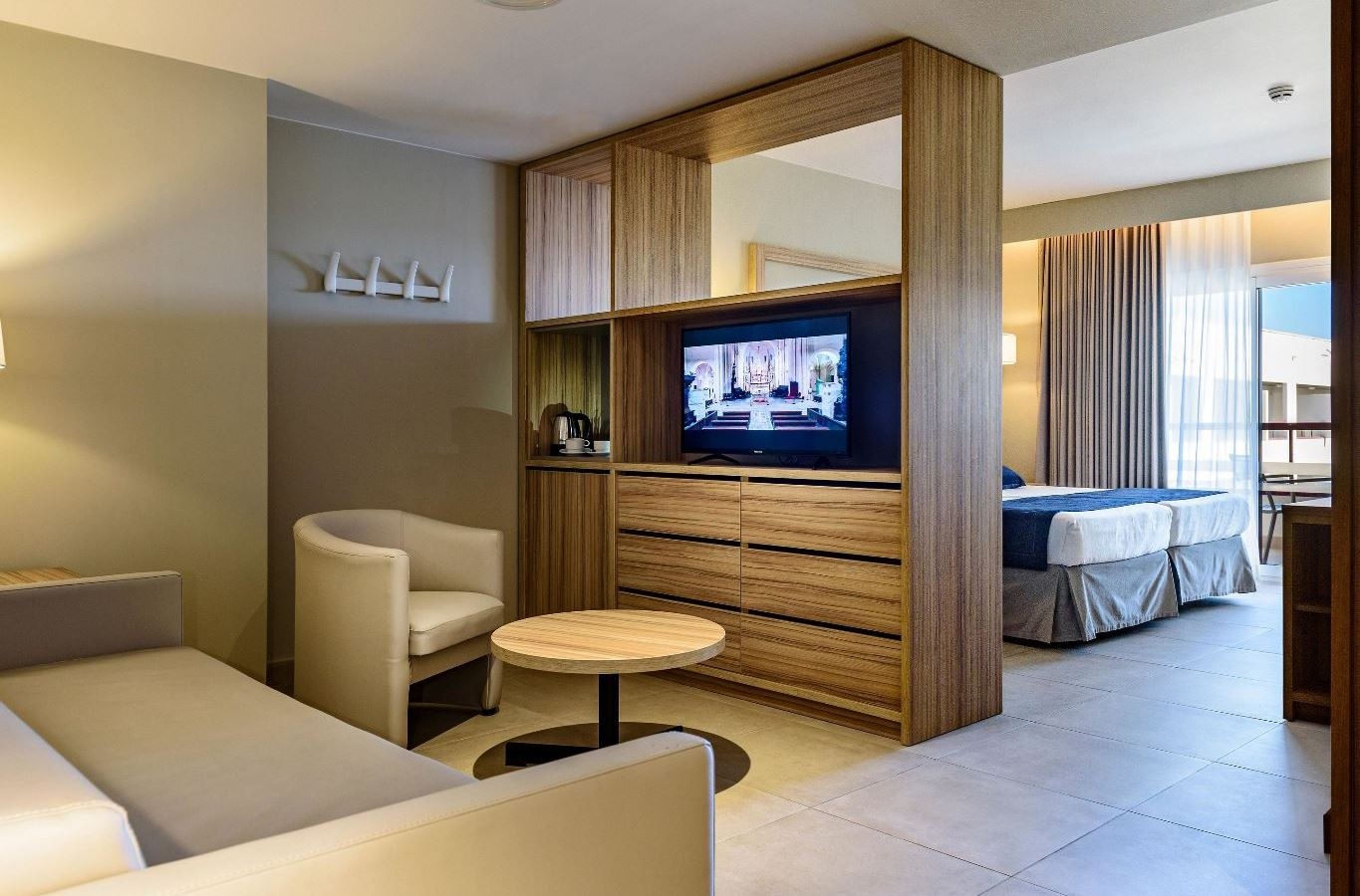 rooms-junior-suite