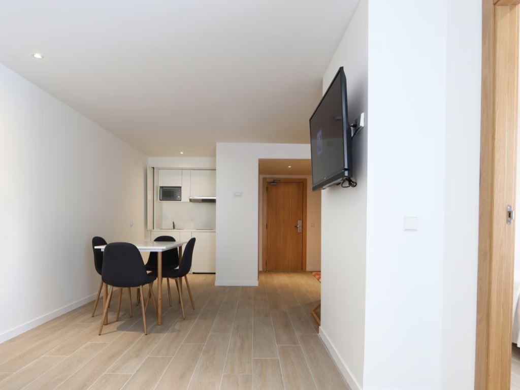 rooms-family-room
