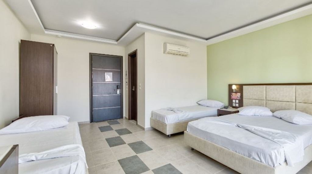 rooms-family-room