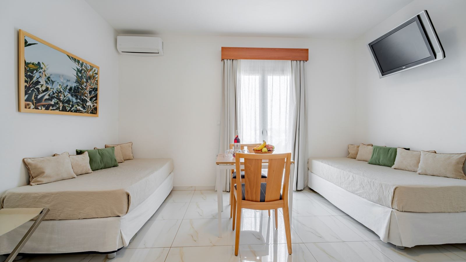 rooms-grand-two-bedroom-family-apartment