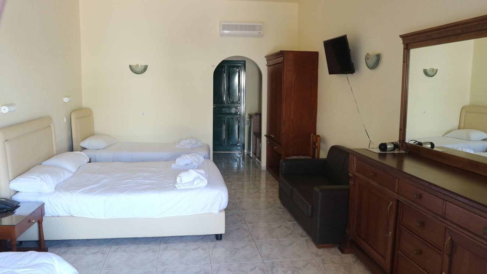 rooms-promo-double-room