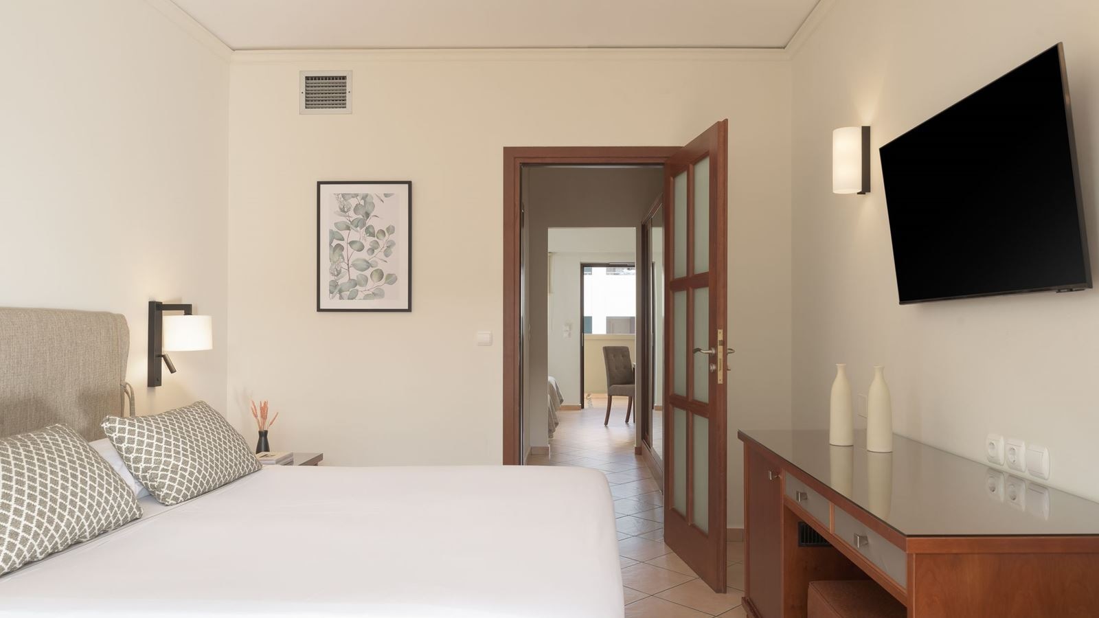 rooms-family-1-bedroom