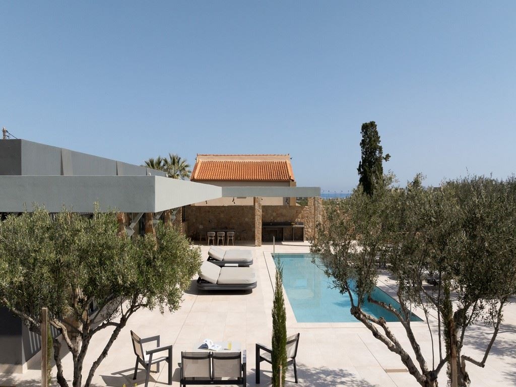 rooms-room-superior-garden-view-private-pool