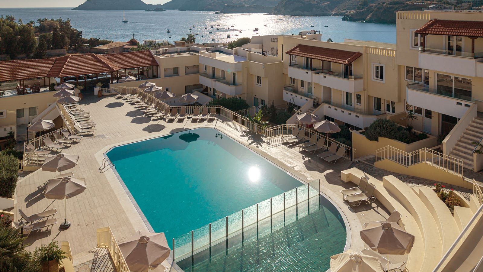 pools-outdoor-pool