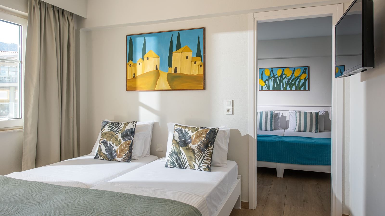 rooms-family-room