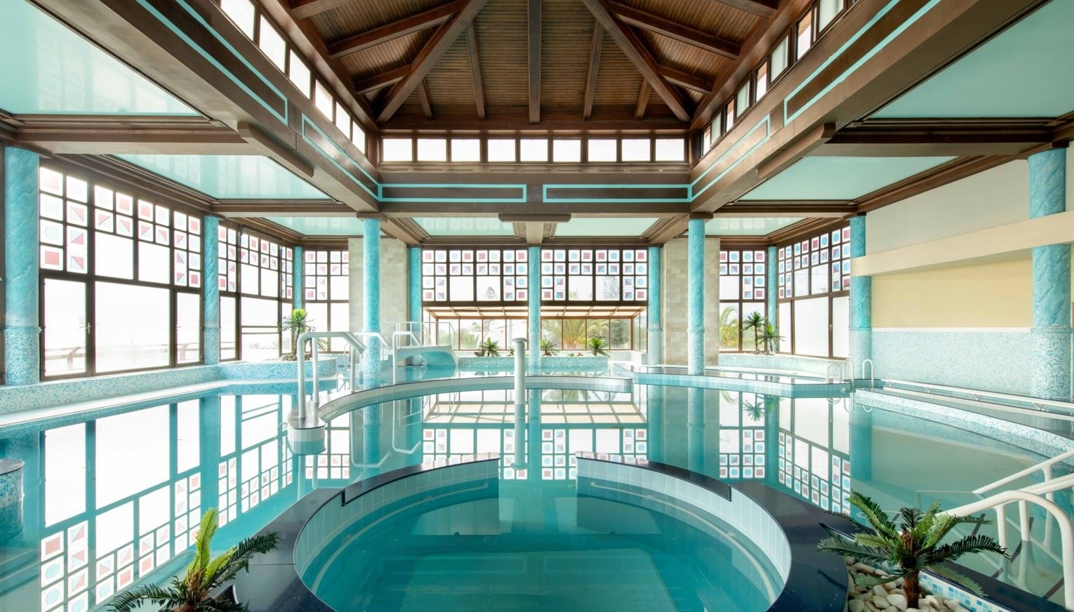 pools-indoor-pool