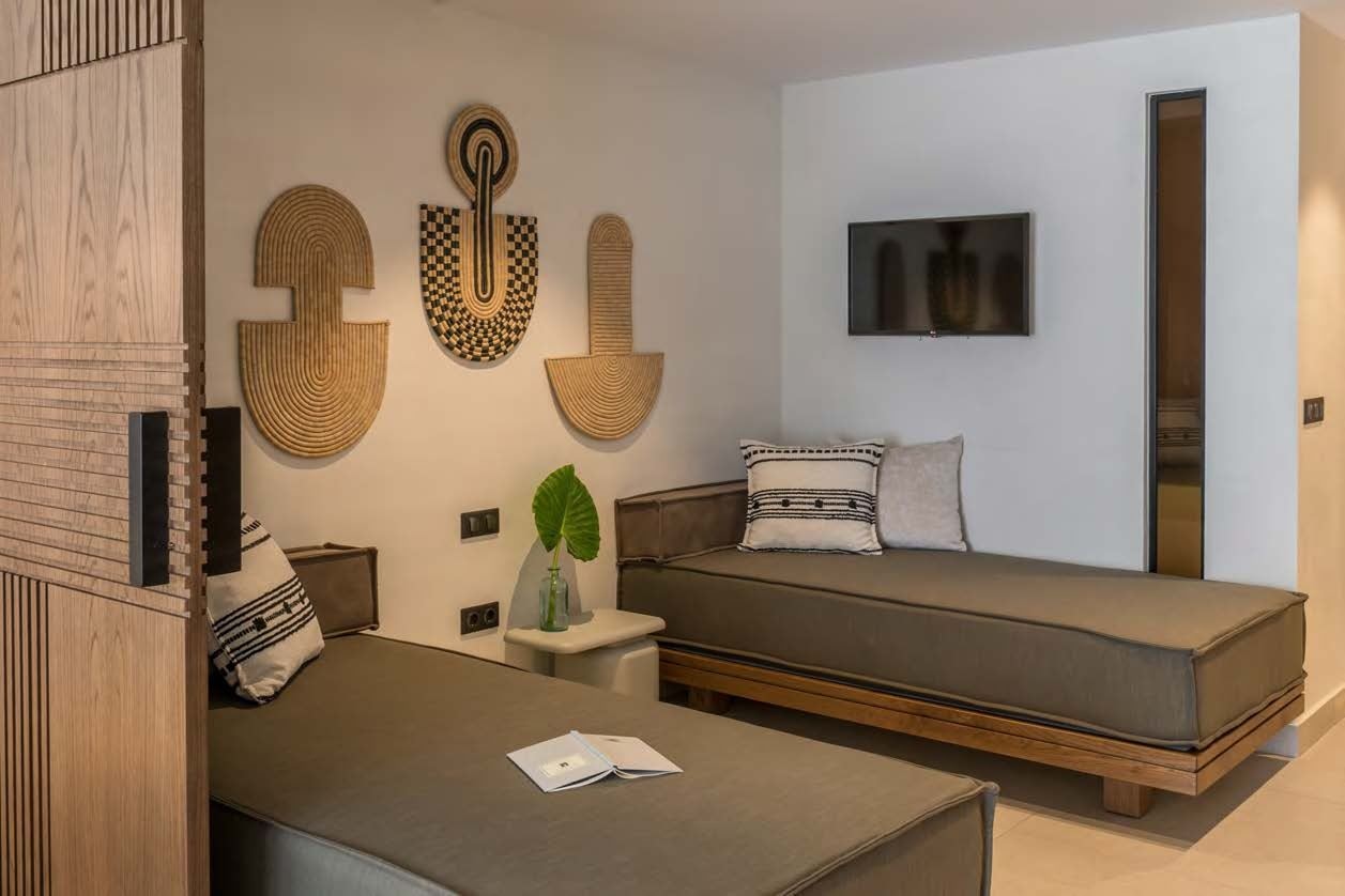 rooms-room-family-seafront-balcony-or-terrace