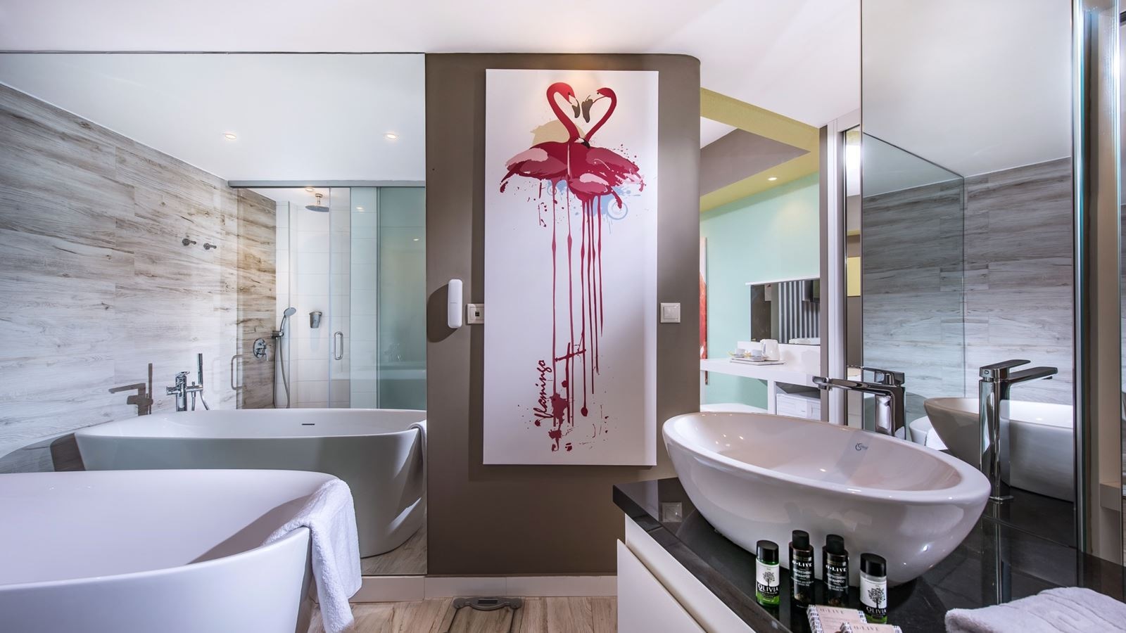 rooms-room-deluxe-gardenview-balcony