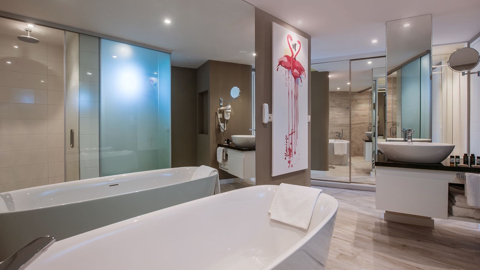 rooms-room-deluxe-gardenview-balcony