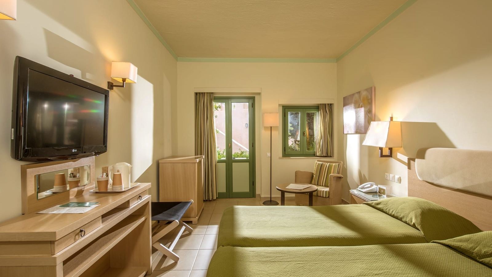 rooms-standard-double-room-balcony-or-terrace