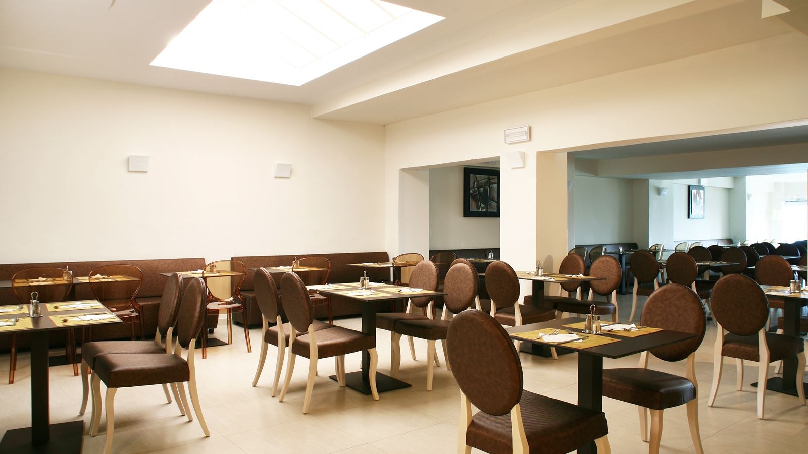 restaurants-main-restaurant