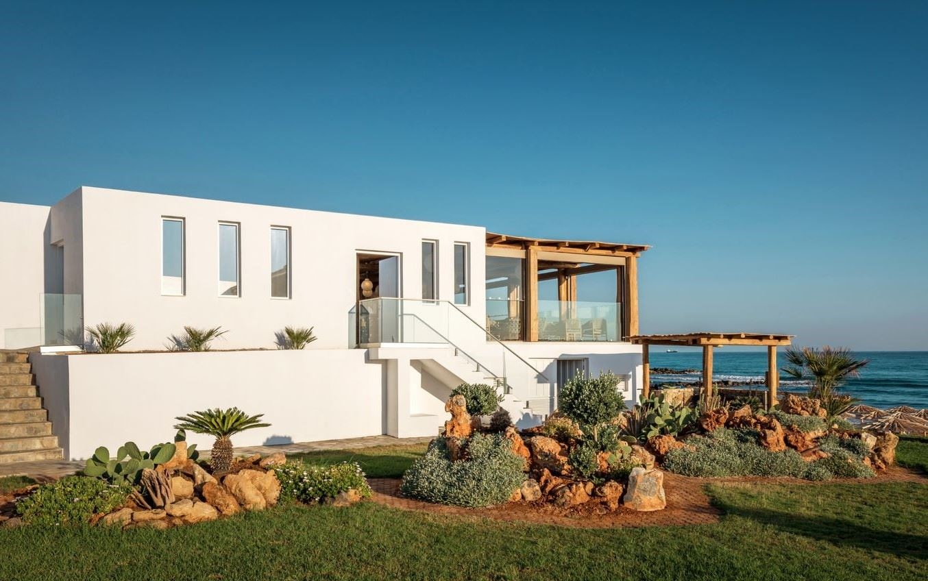 bars-all-day-outdoor-theater-bar