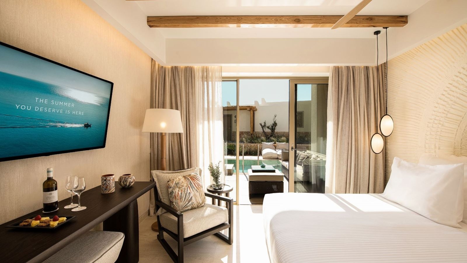 rooms-superior-double-swim-up-sharing-pool