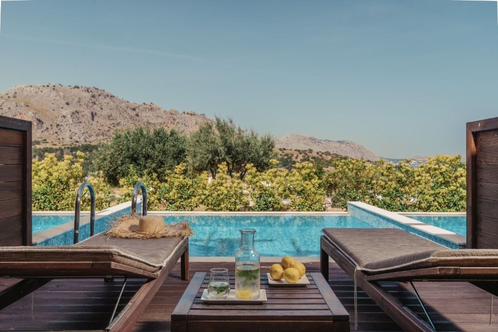 rooms-superior-private-pool-gv