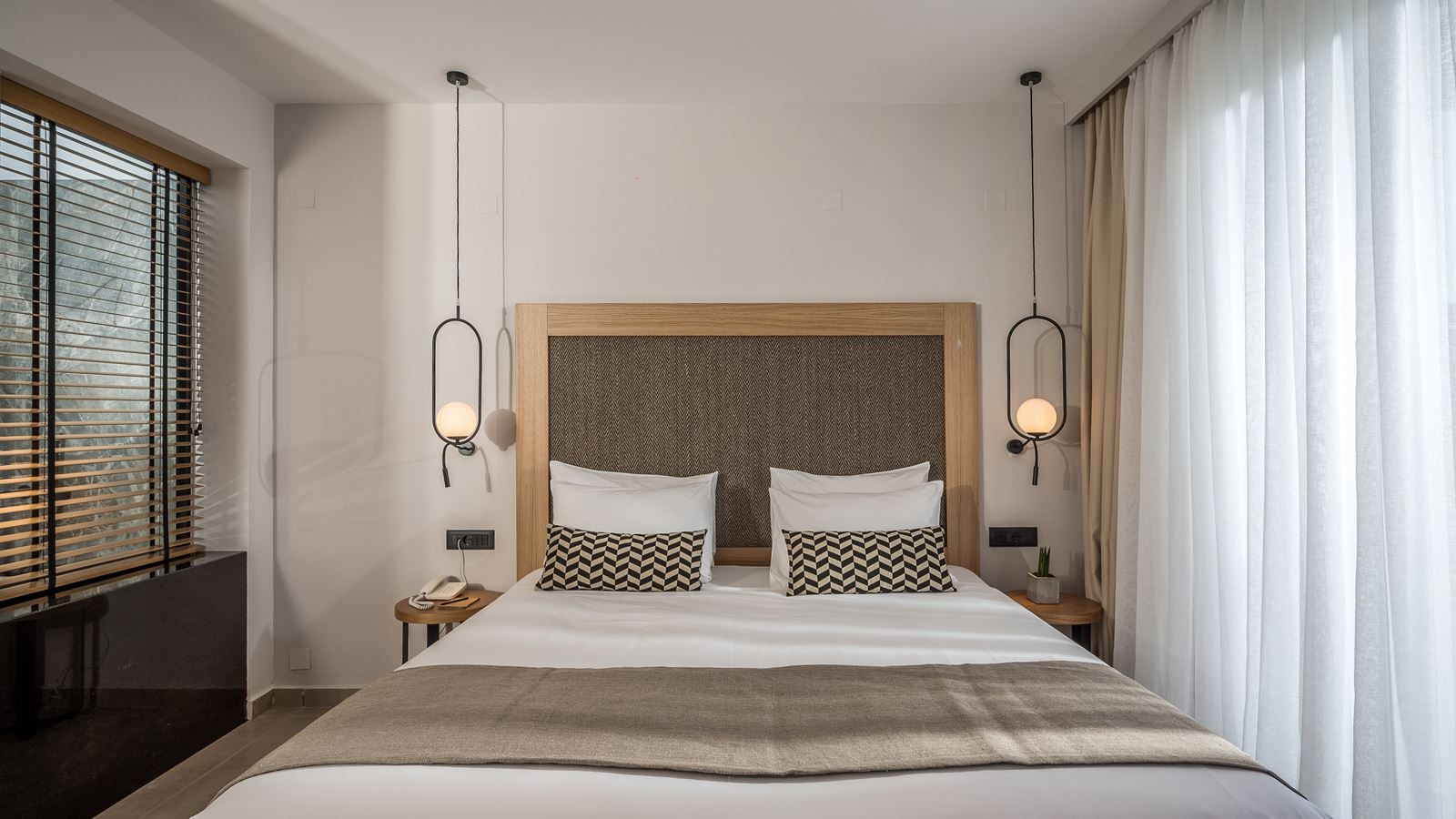 rooms-junior-suite-jacuzzi