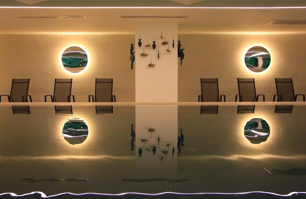 pools-indoor-pool