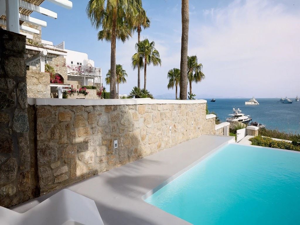 rooms-open-plan-suite-with--privatepool