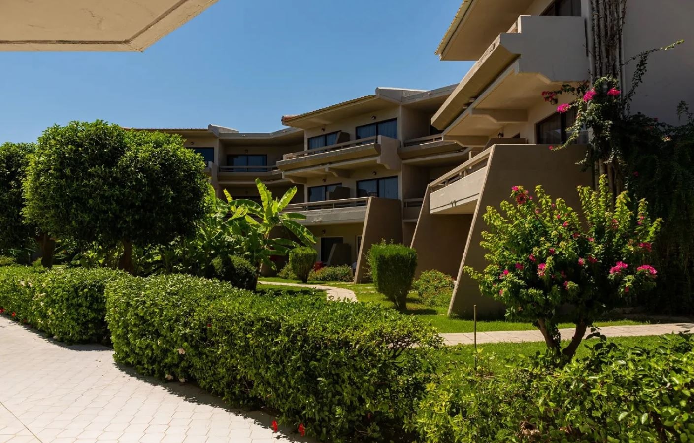 rooms-double-room-garden-view