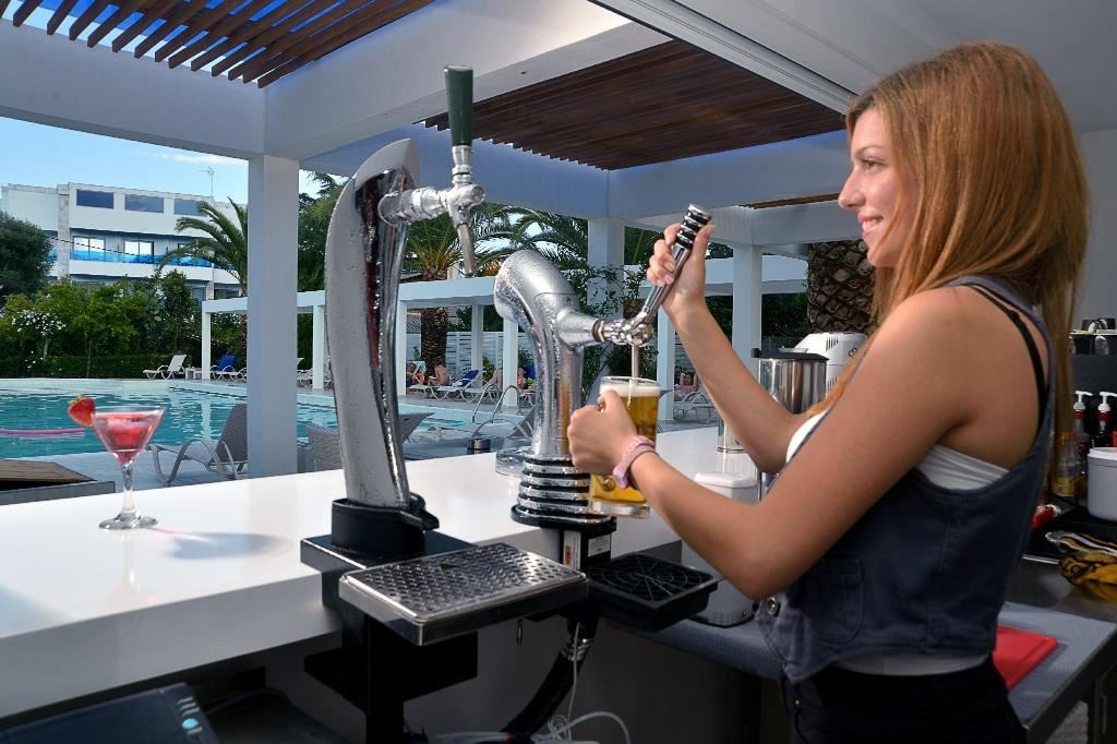 bars-pool-bar