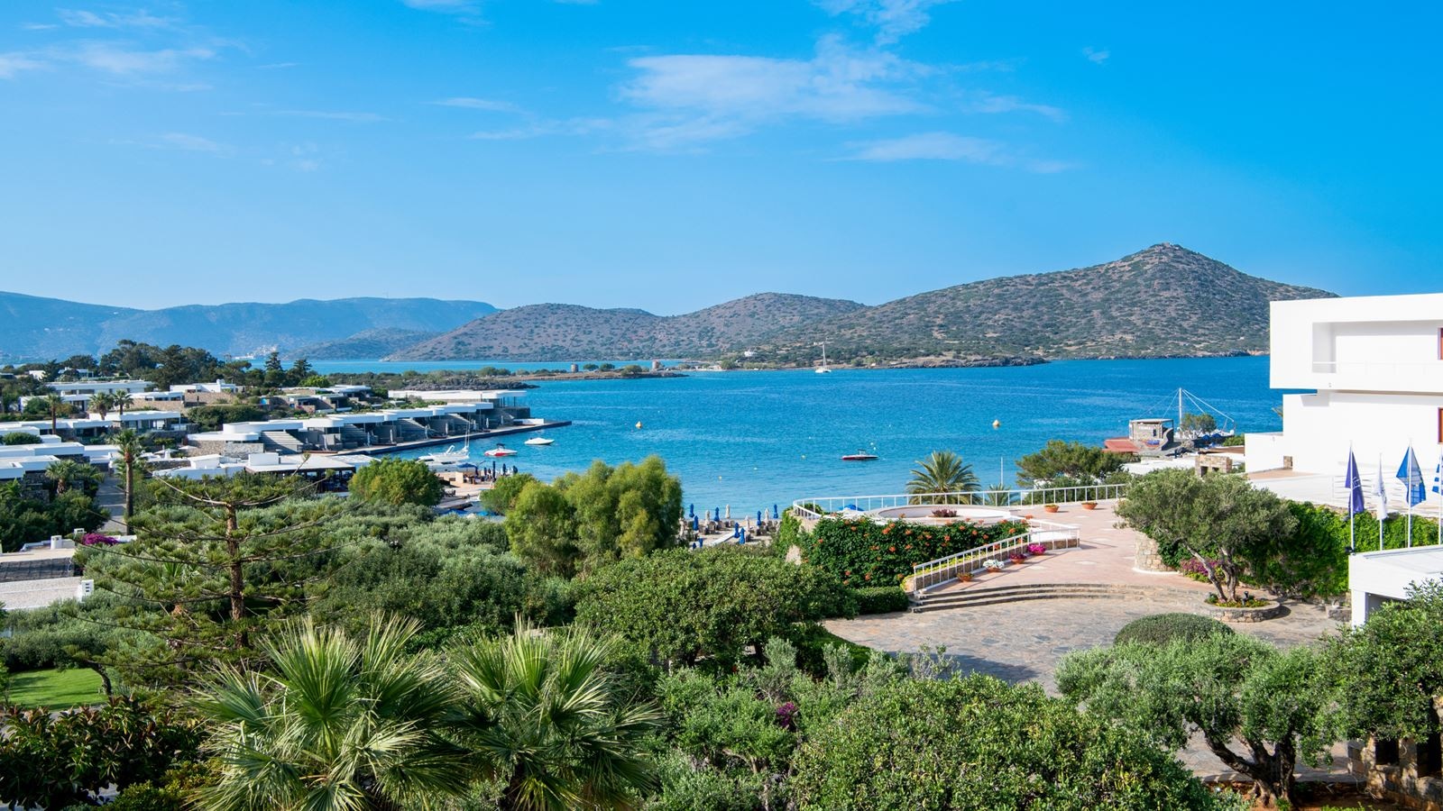 rooms-luxury-hotelbungalow-suite-sea-view
