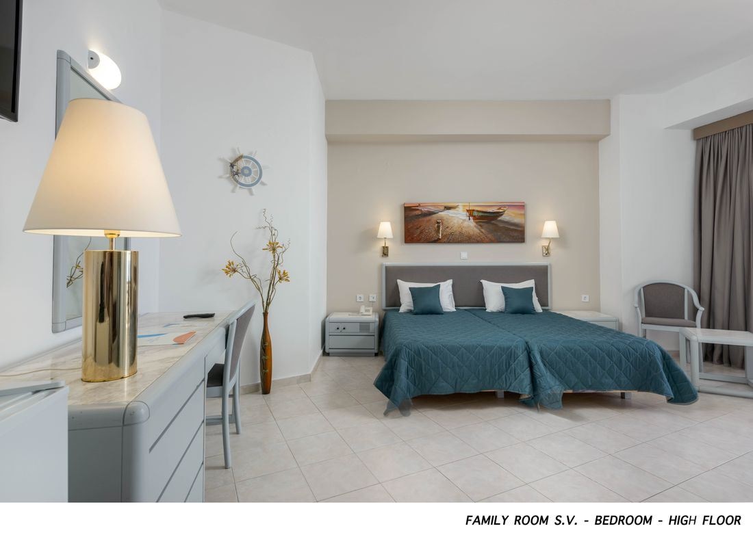 rooms-family-1-bedroom-sv-balcony-or-terrace