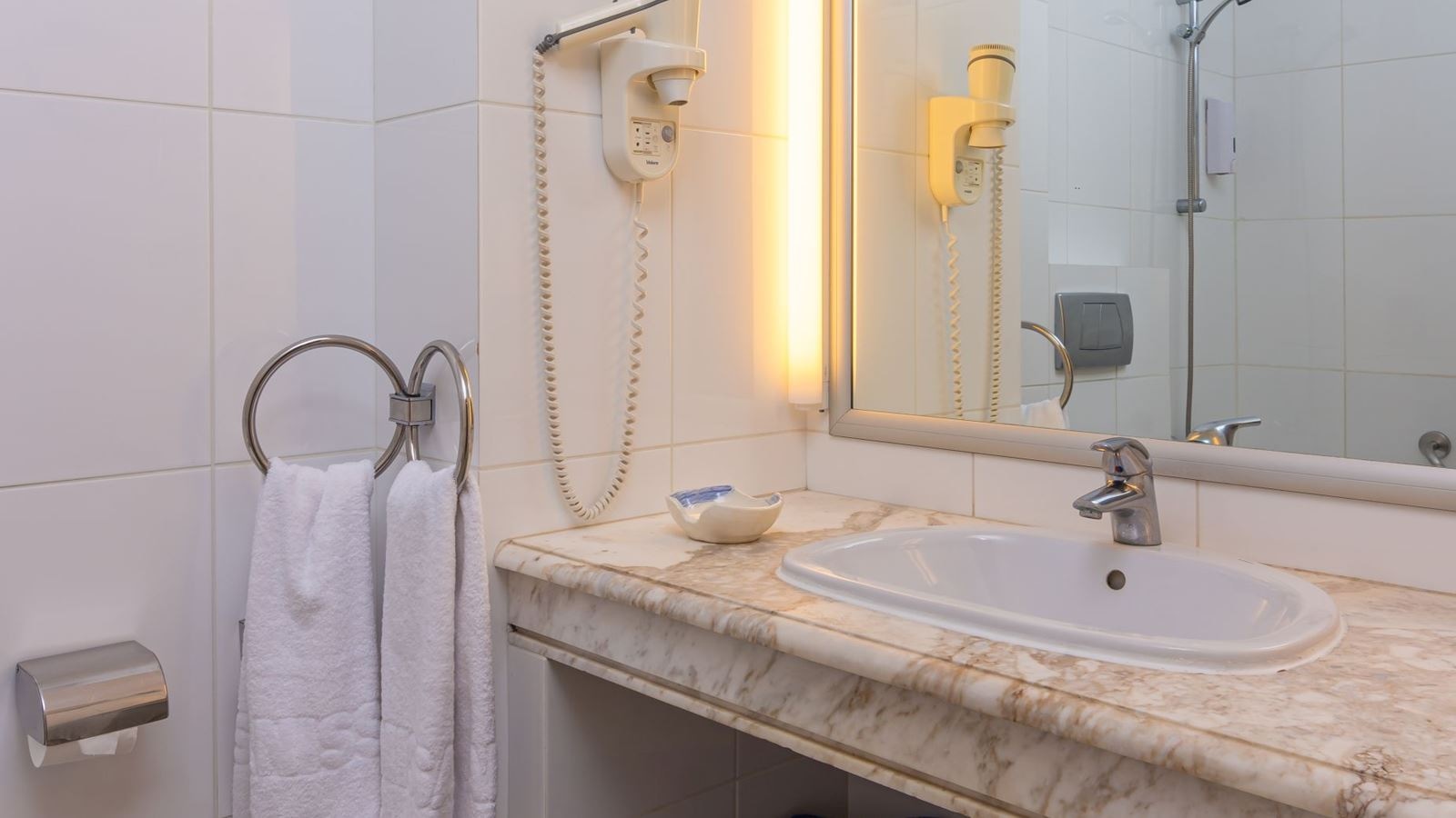 rooms-double-room