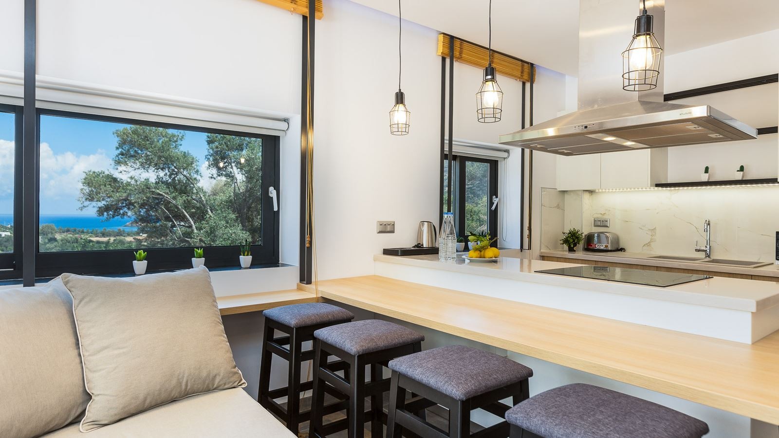 rooms-suite-2-bedrooms-balcony