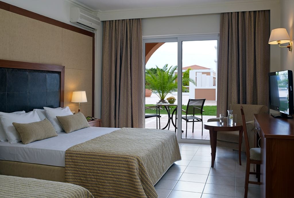 rooms-single-room-balcony-or-terrace
