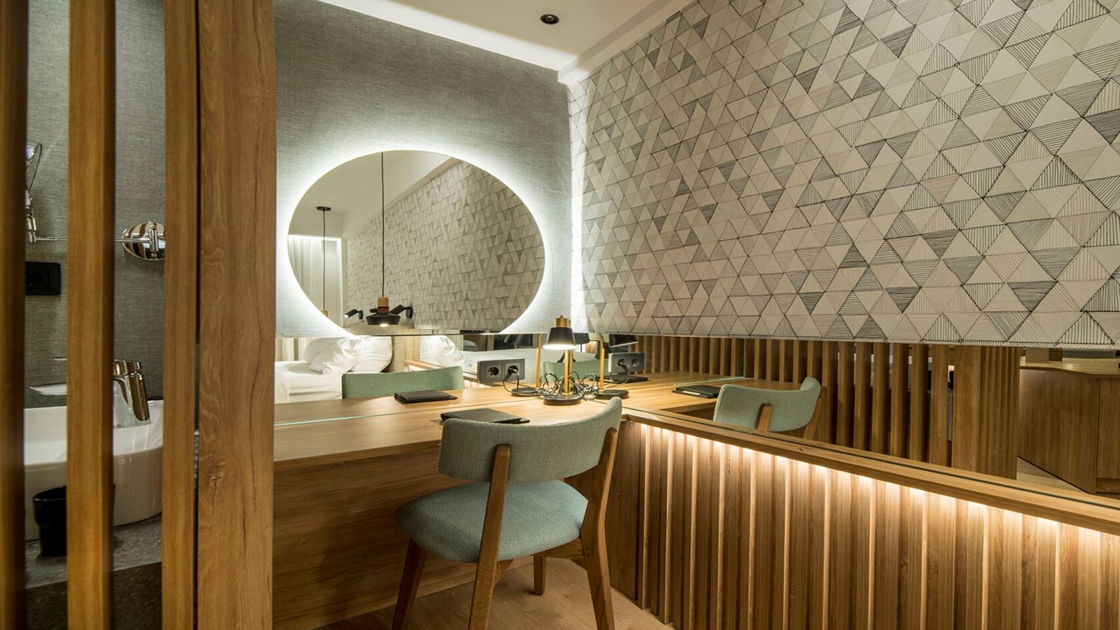 rooms-urban-chic-for-single-use-city-or-internal-view