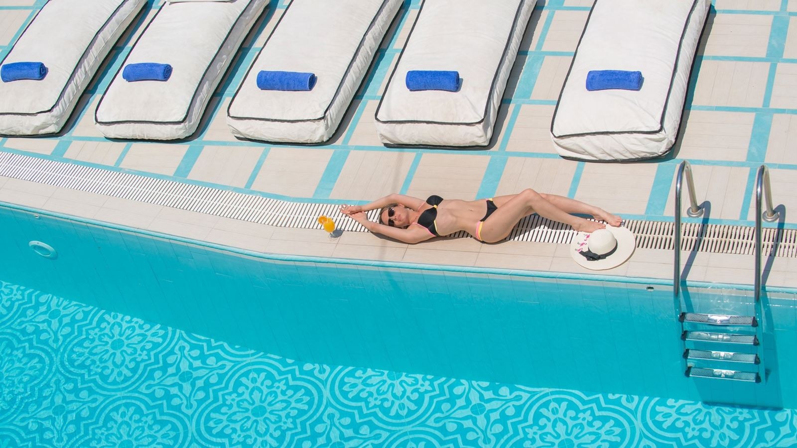 pools-outdoor-pool