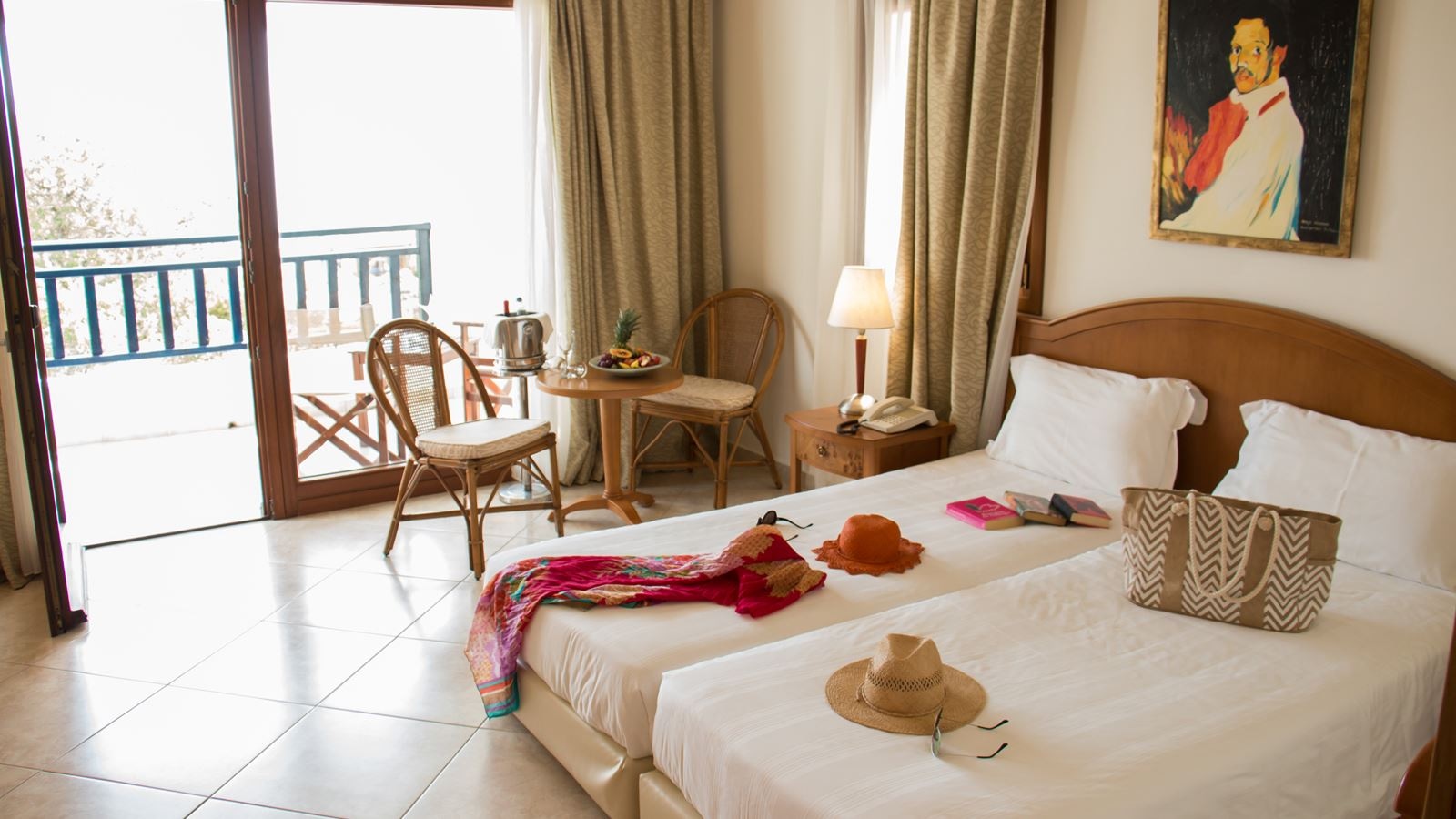 rooms-double-room-pool-view