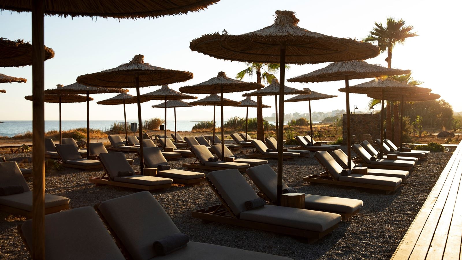 beach-outdoor-pool