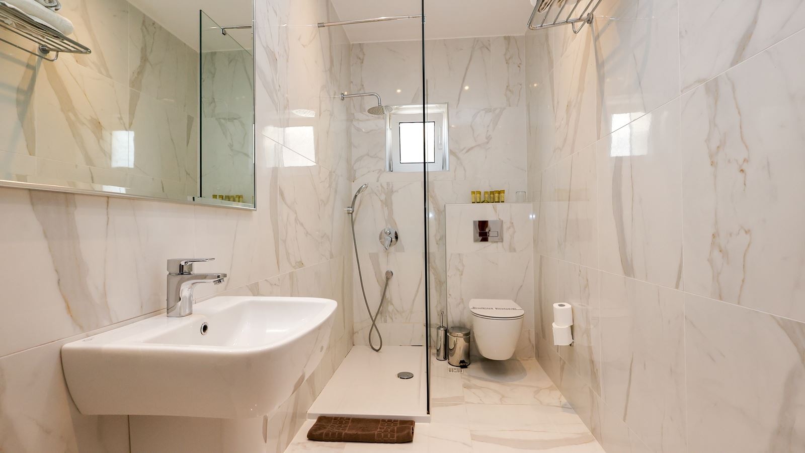 rooms-family-room
