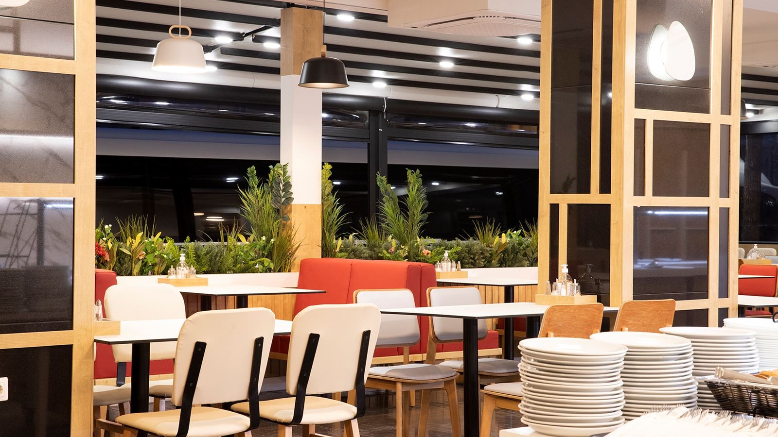 restaurants-elia