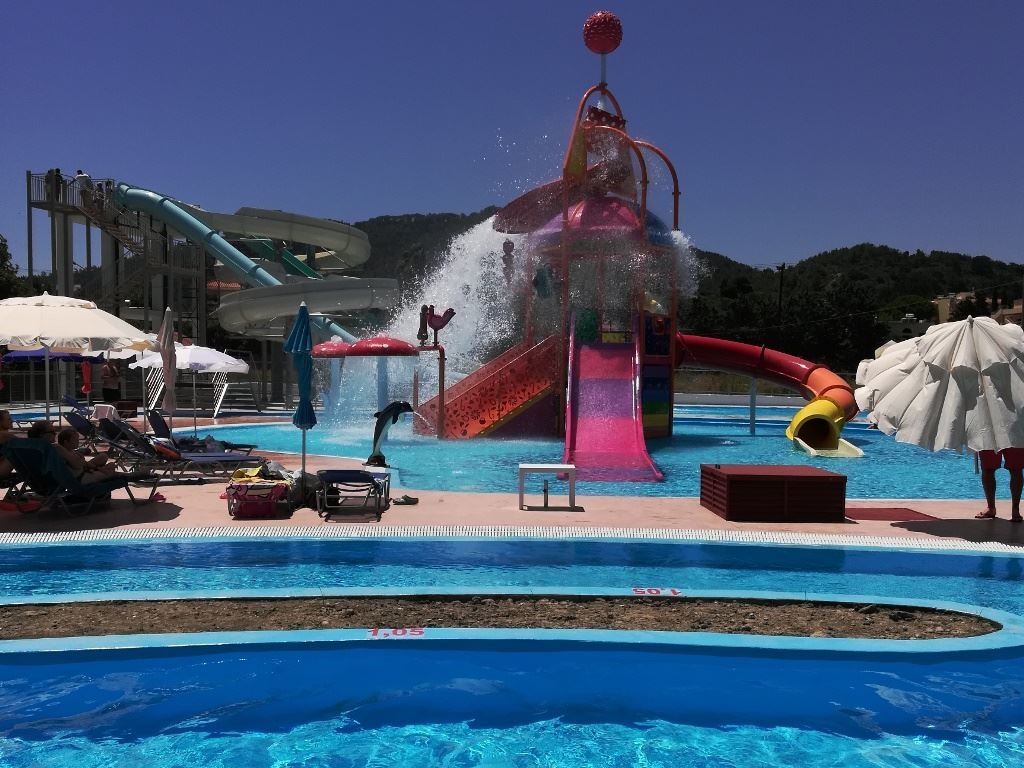 water-park-water-park