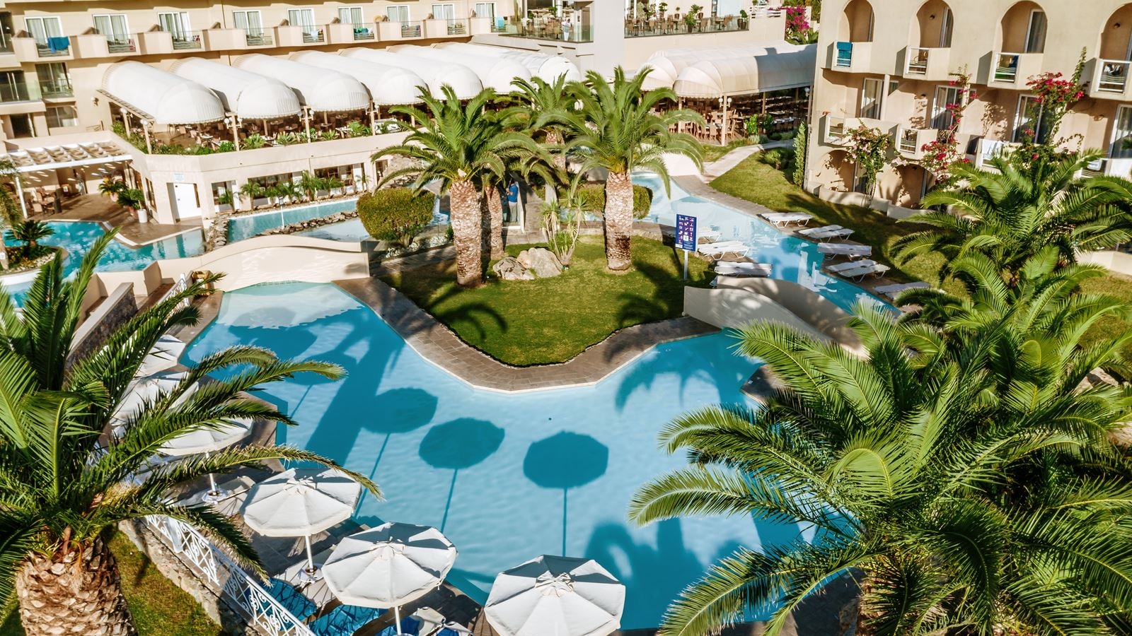 pools-outdoor-childrens-pool