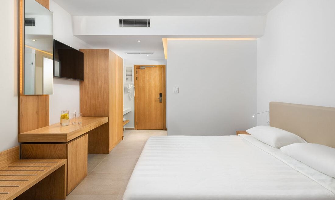 rooms-deluxe-double-room-inland-view