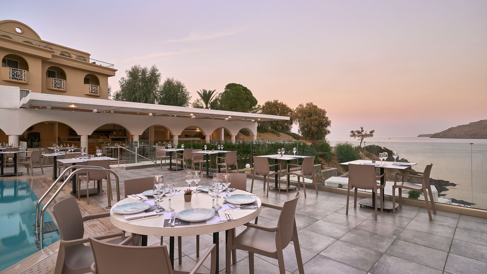 restaurants-mediterranean-thematic-restaurant