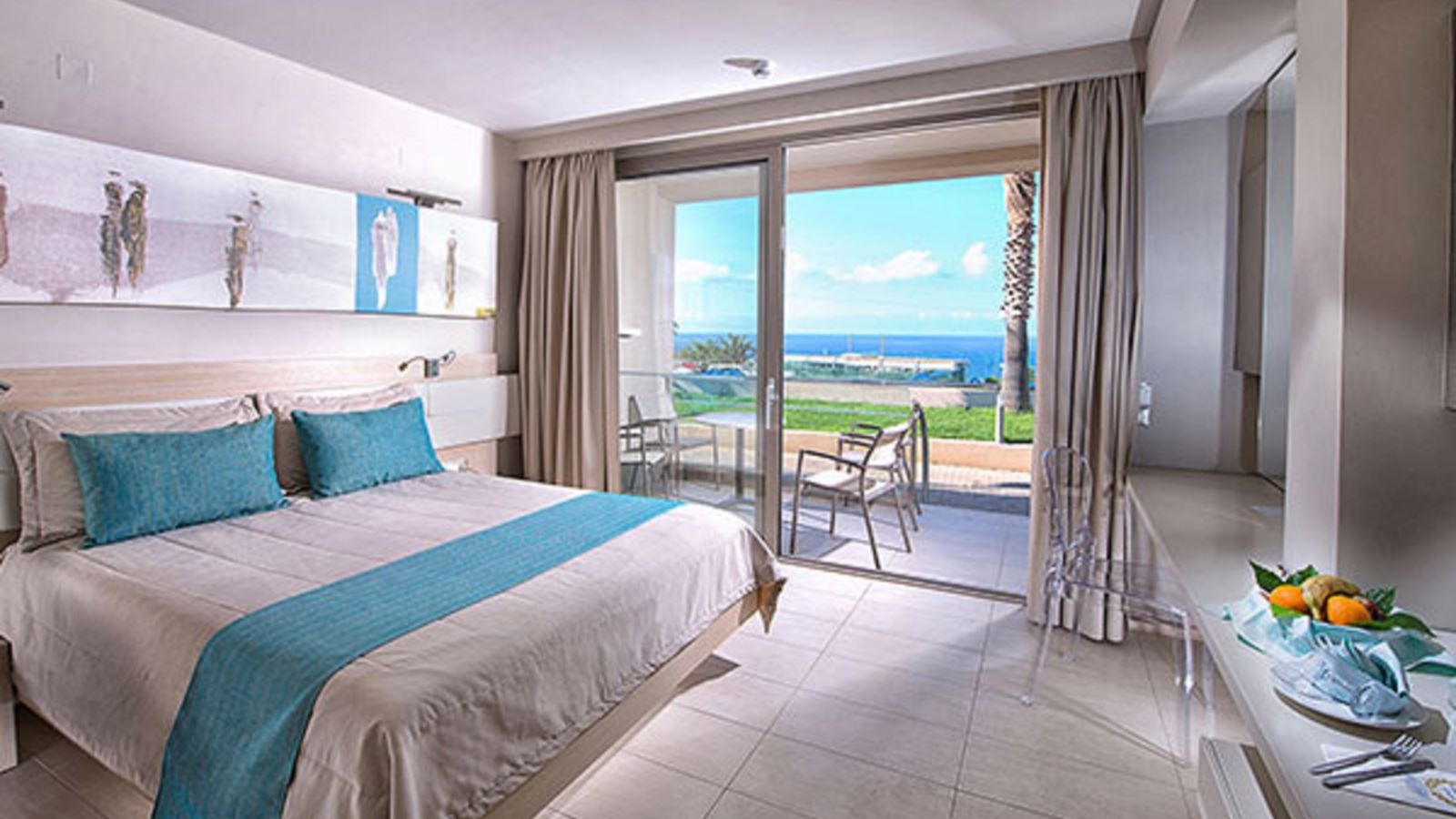 rooms-superior-double-sea-view-balcony-or-terrace