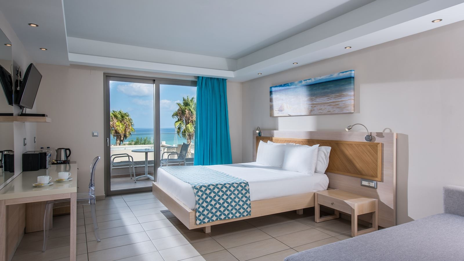 rooms-superior-double-sea-view-balcony-or-terrace