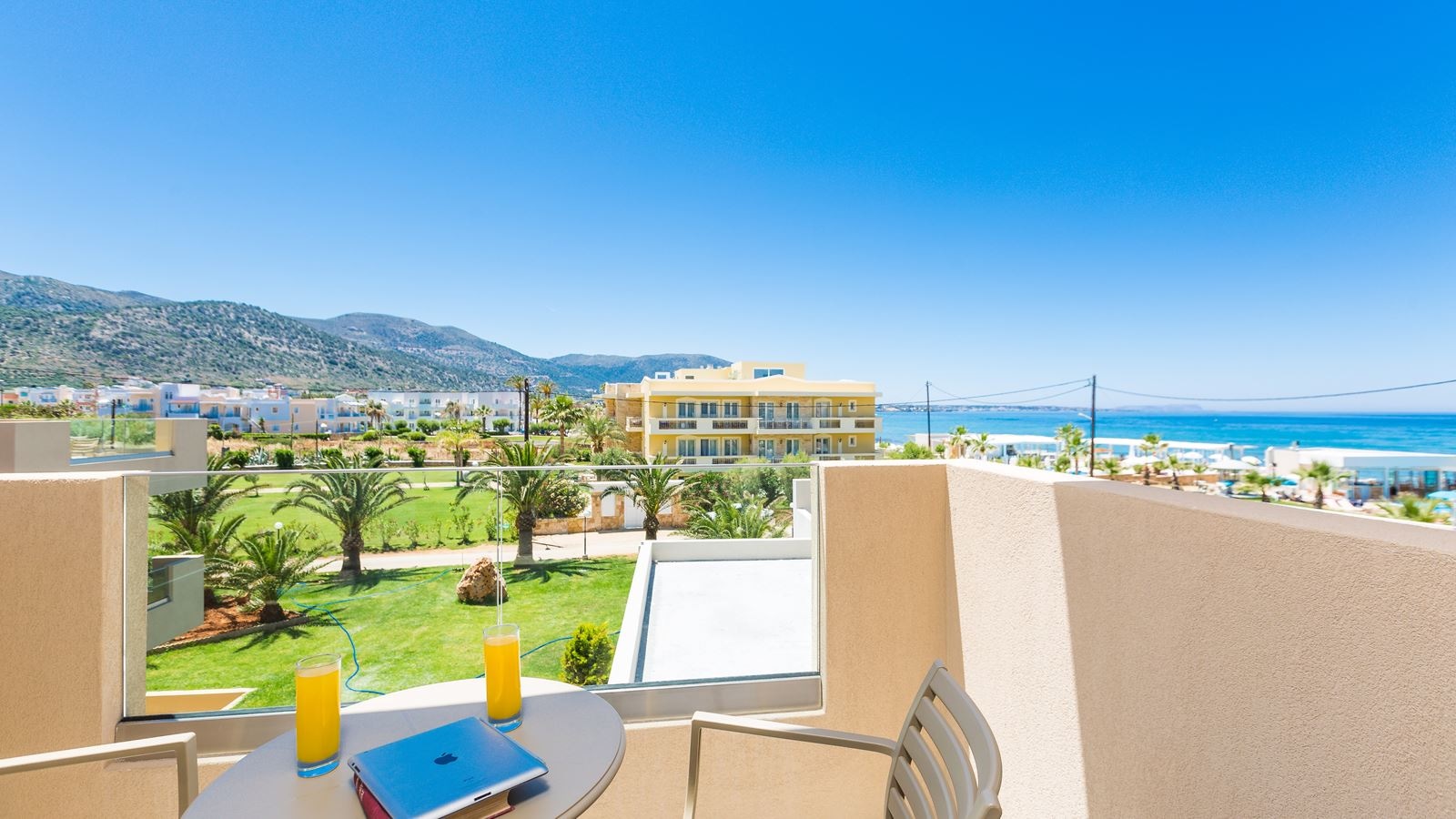 rooms-apartment-superior-1-bedroom-triple-balcony-or-terrace