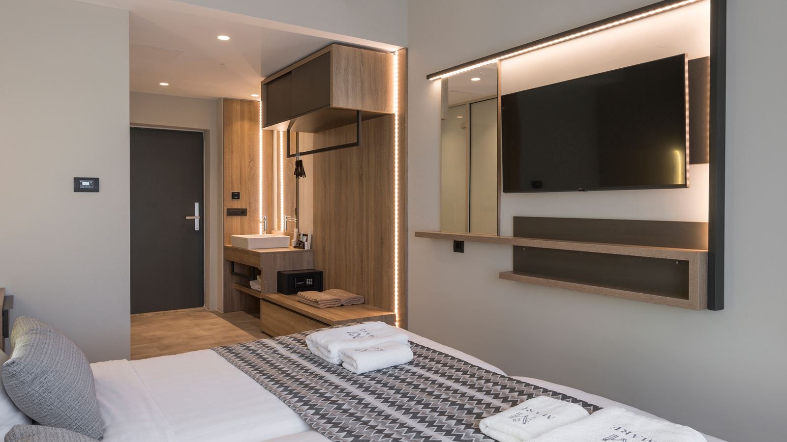 rooms-double-garden-view