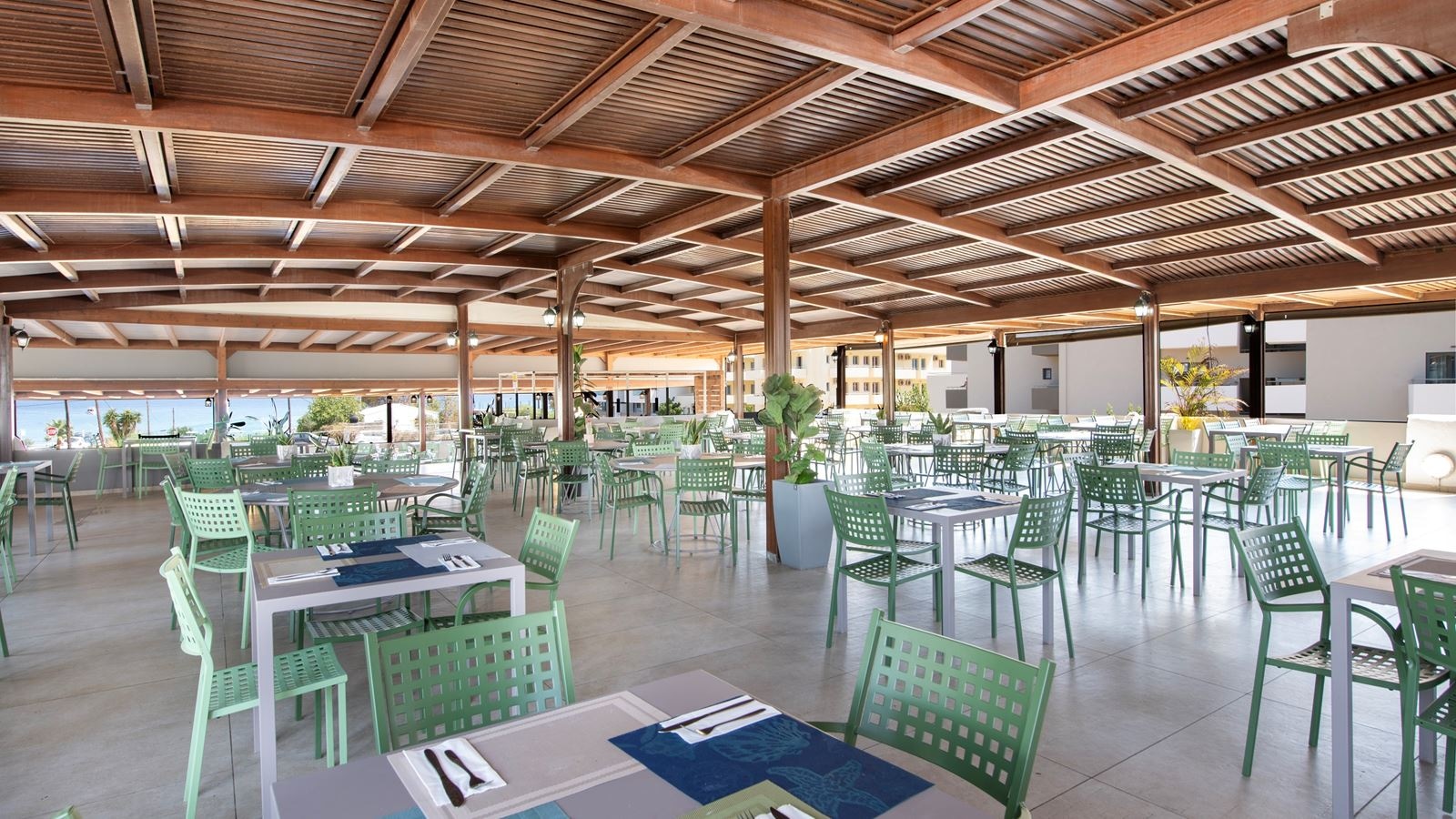 restaurants-neorio-main-restaurant