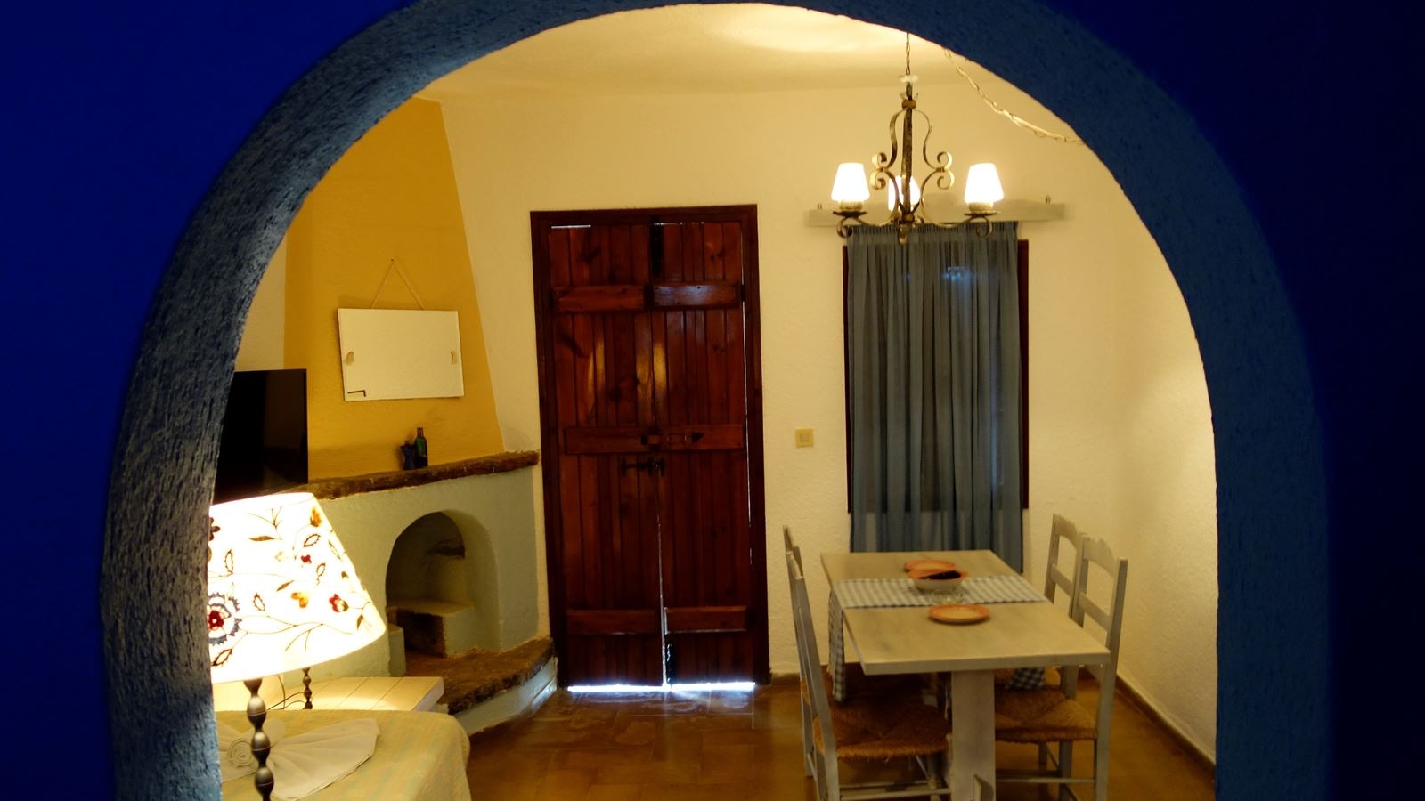 rooms-one-bedroom-apartment-sea-view