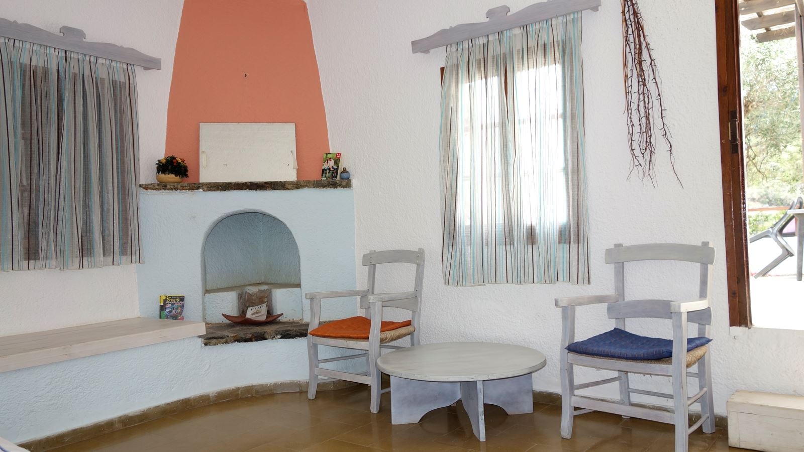 rooms-two-bedrooms-apartment-sea-view