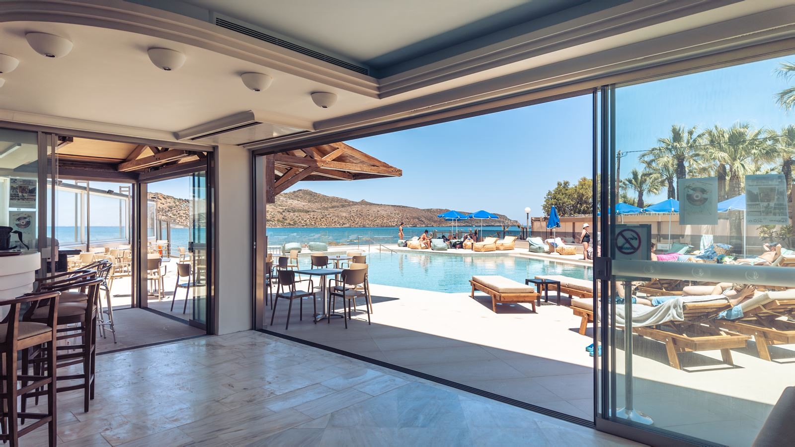 Готель MARVIDA HOTEL CHRISPY BEACH - Eiland Pool бар