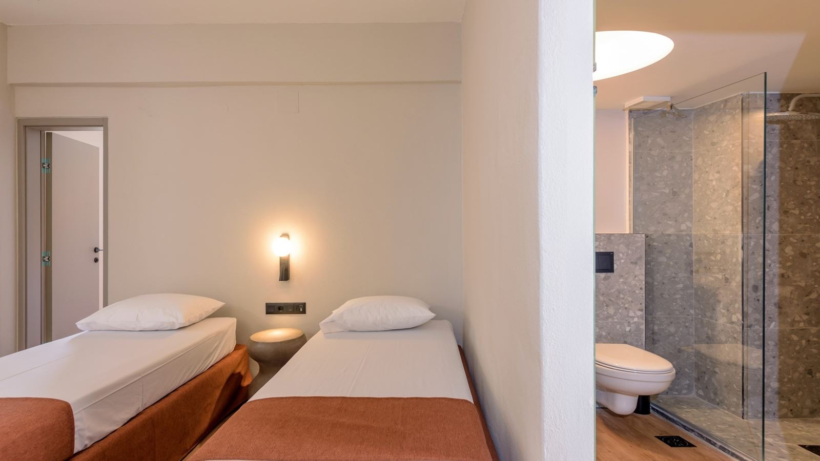 rooms-family-room